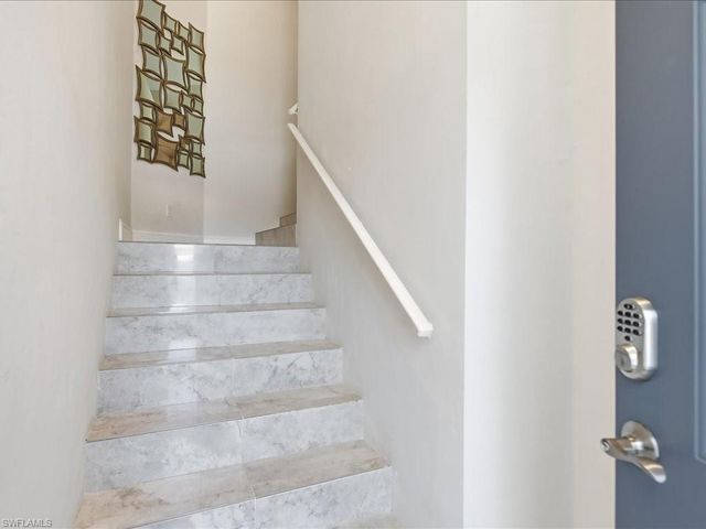 5967 Sand Wedge LN # 106, Naples, FL 34110