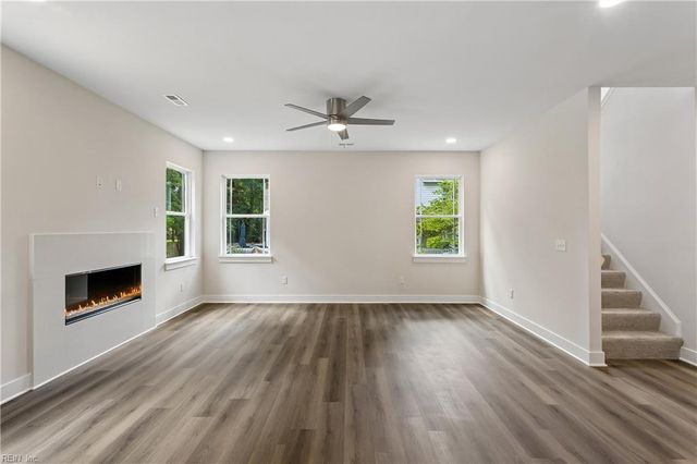 14 Riding PATH, Hampton, VA 23669