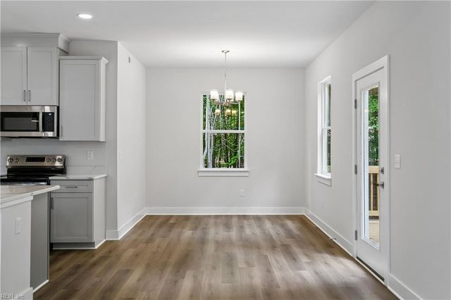 14 Riding PATH, Hampton, VA 23669