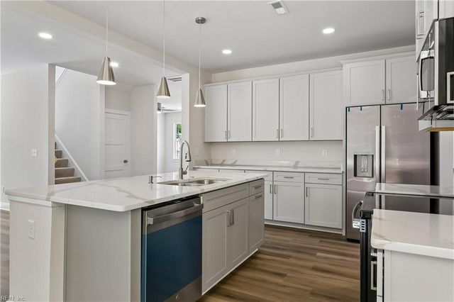 14 Riding PATH, Hampton, VA 23669