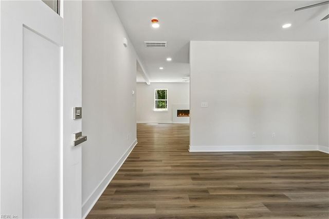 14 Riding PATH, Hampton, VA 23669