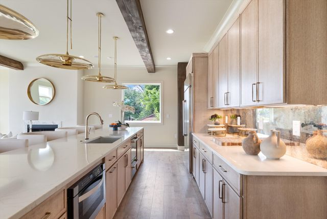 1007 Sevier St, Nashville, TN 37206