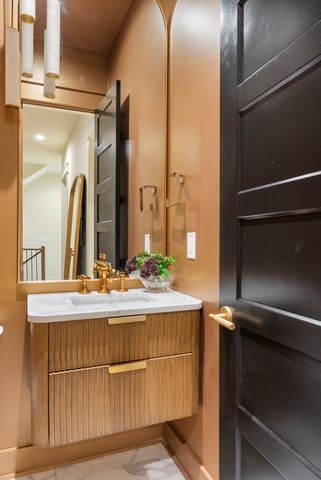 1007 Sevier St, Nashville, TN 37206