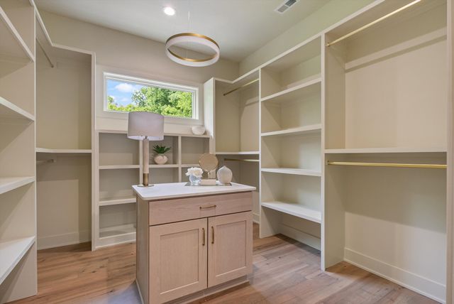 1007 Sevier St, Nashville, TN 37206