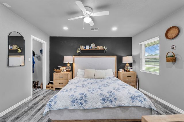 408 Little Avenue, Mcgregor, TX 76657