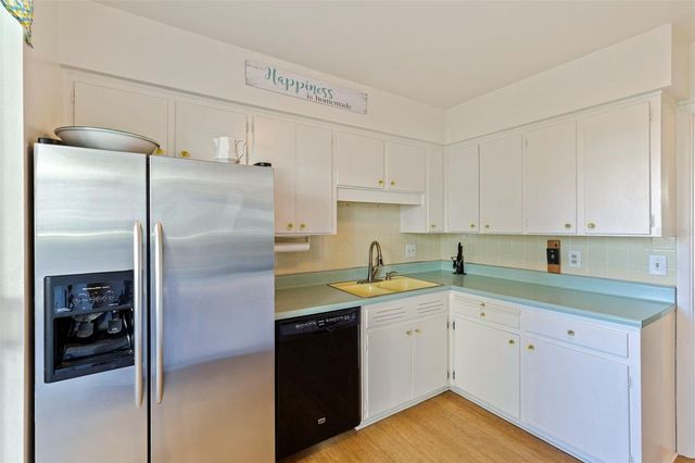 1036 NORTH SHORE DRIVE NE 1, St Petersburg, FL 33701