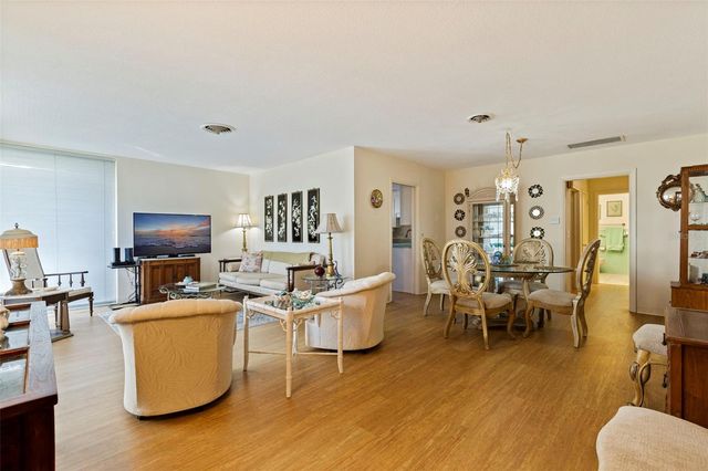 1036 NORTH SHORE DRIVE NE 1, St Petersburg, FL 33701