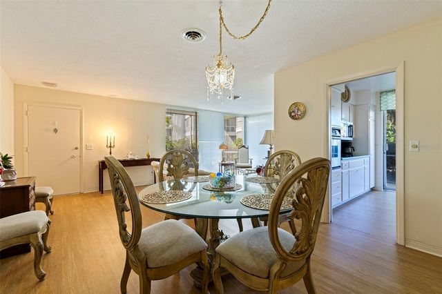 1036 NORTH SHORE DRIVE NE 1, St Petersburg, FL 33701