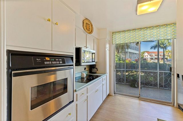 1036 NORTH SHORE DRIVE NE 1, St Petersburg, FL 33701