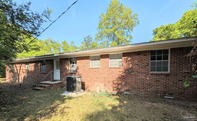 8733 Rebel Rd, Pensacola, FL 32526