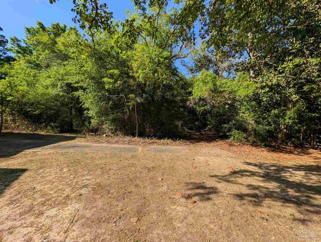 8733 Rebel Rd, Pensacola, FL 32526
