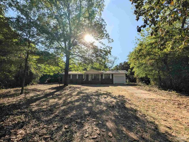 8733 Rebel Rd, Pensacola, FL 32526