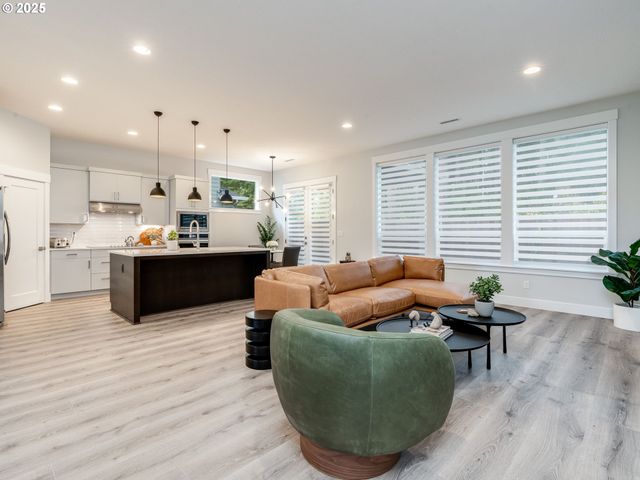 17613 Ne 75TH Cir, Vancouver, WA 98682