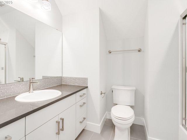 17613 Ne 75TH Cir, Vancouver, WA 98682