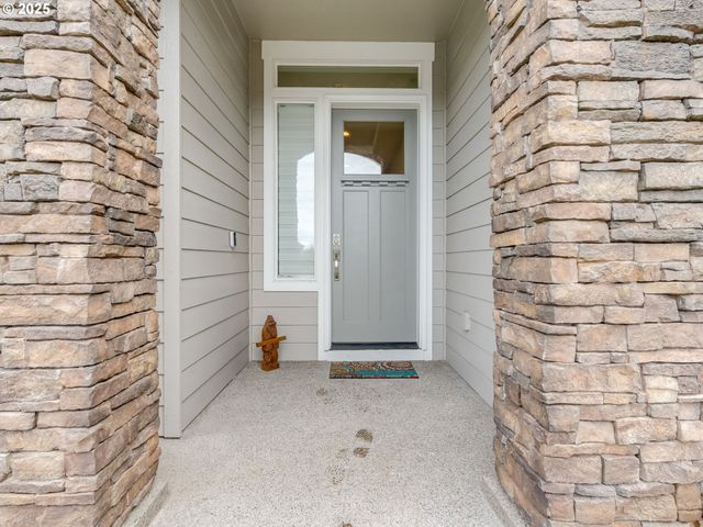 17613 Ne 75TH Cir, Vancouver, WA 98682