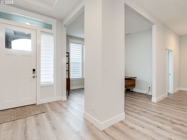 17613 Ne 75TH Cir, Vancouver, WA 98682