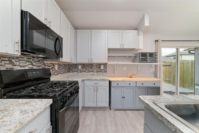 14232 Sedona Ridge Drive, Conroe, TX 77303