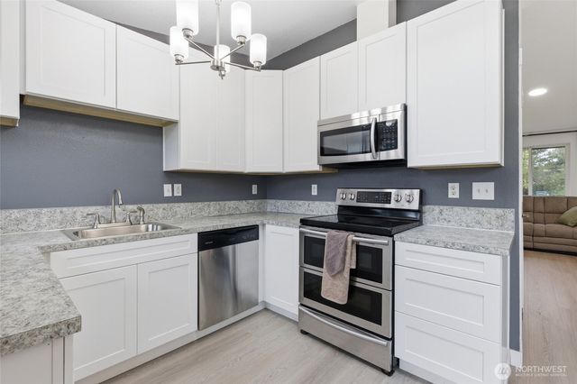 9047 Pepperidge Lane SE, Yelm, WA 98597