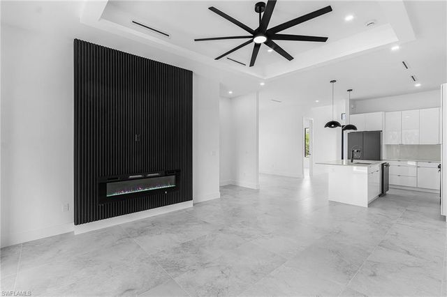 2903 10th ST SW, Lehigh Acres, FL 33976