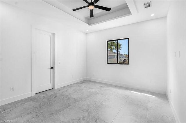 2903 10th ST SW, Lehigh Acres, FL 33976