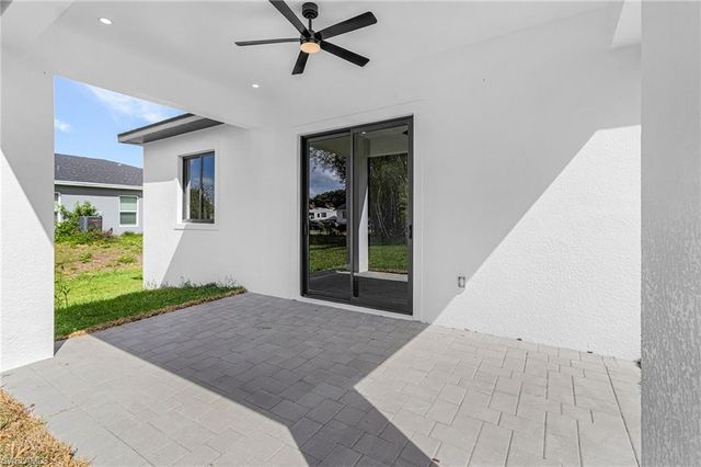 2903 10th ST SW, Lehigh Acres, FL 33976