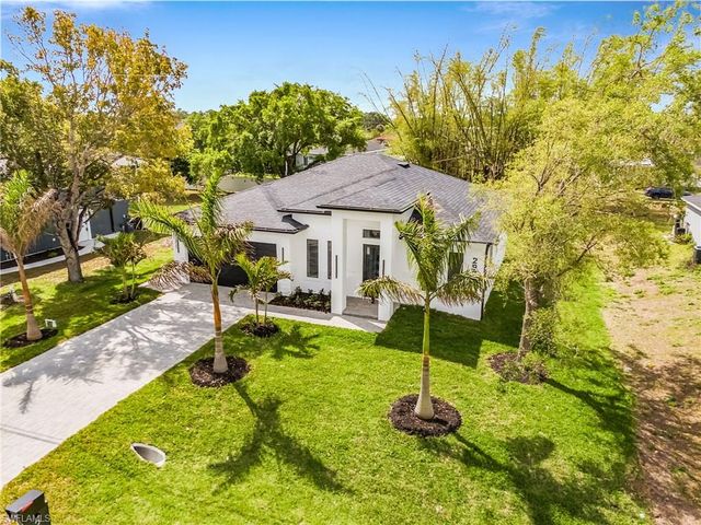 2903 10th ST SW, Lehigh Acres, FL 33976