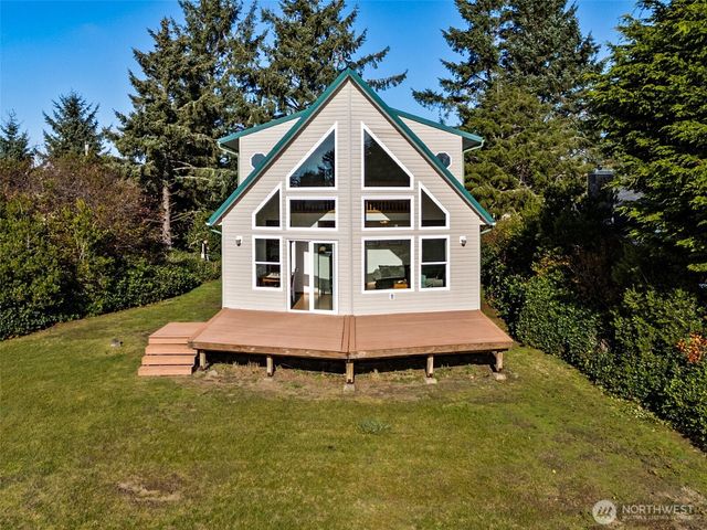 311 Otsego Street SW, Ocean Shores, WA 98569