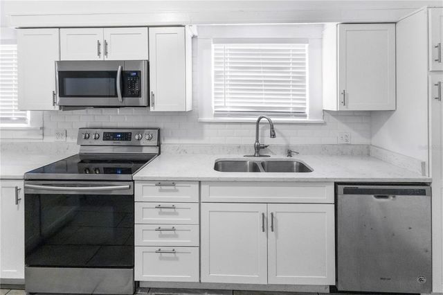 2312 HIGHLAND STREET S, St Petersburg, FL 33705