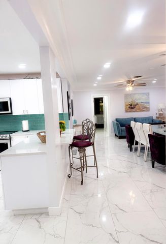 2192 Quail Trail, Lake Worth, FL 33461