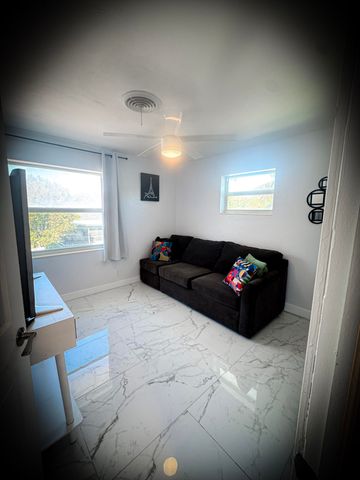 2192 Quail Trail, Lake Worth, FL 33461