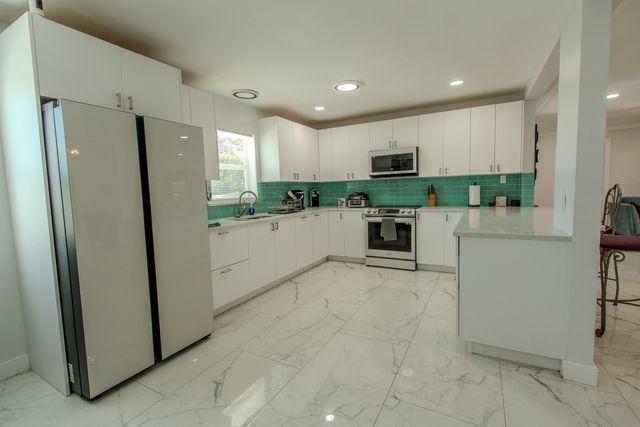 2192 Quail Trail, Lake Worth, FL 33461