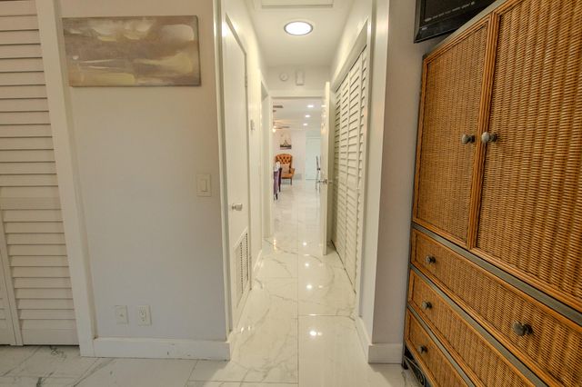 2192 Quail Trail, Lake Worth, FL 33461