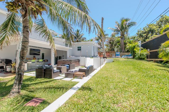 2192 Quail Trail, Lake Worth, FL 33461
