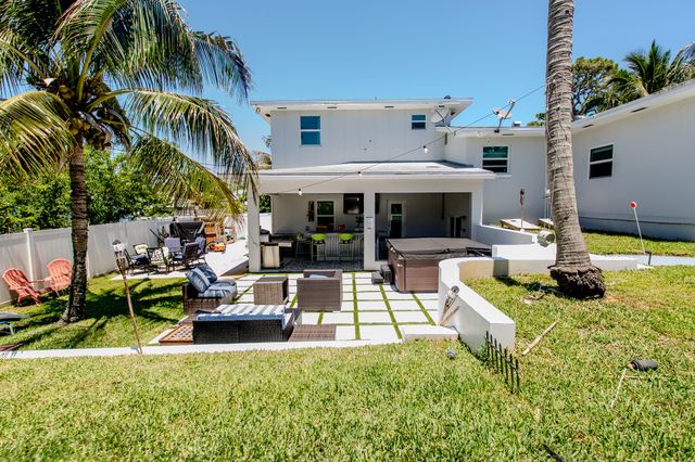 2192 Quail Trail, Lake Worth, FL 33461
