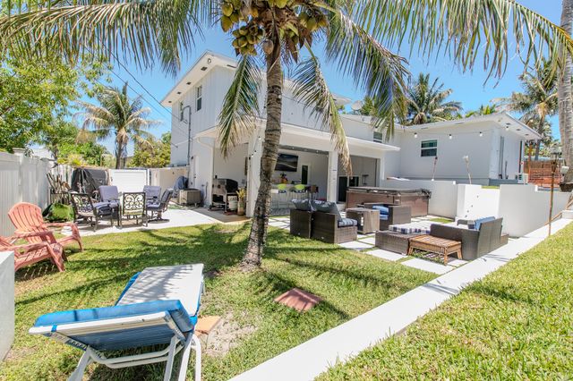2192 Quail Trail, Lake Worth, FL 33461