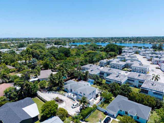 2192 Quail Trail, Lake Worth, FL 33461