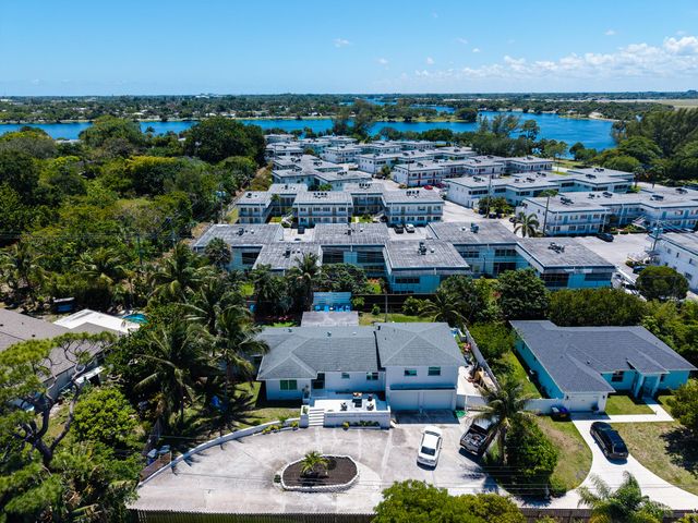 2192 Quail Trail, Lake Worth, FL 33461