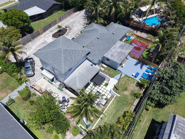 2192 Quail Trail, Lake Worth, FL 33461