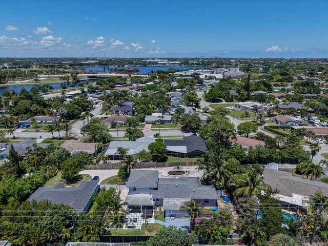 2192 Quail Trail, Lake Worth, FL 33461