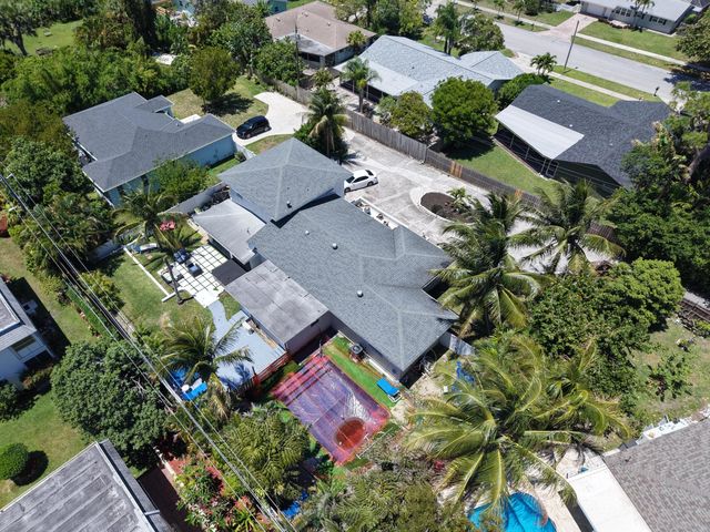 2192 Quail Trail, Lake Worth, FL 33461