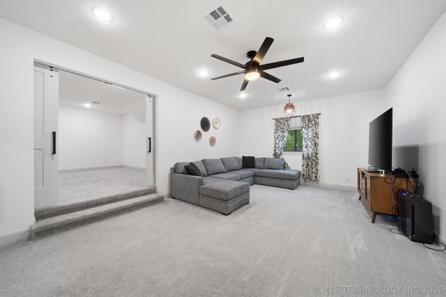 11018 S Gum Street, Jenks, OK 74037