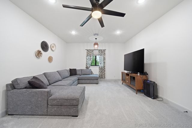 11018 S Gum Street, Jenks, OK 74037