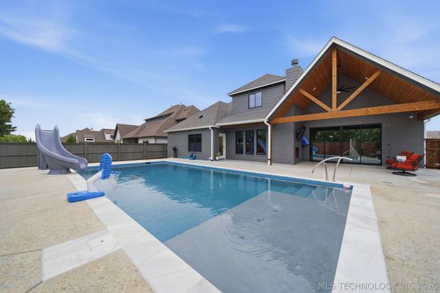 11018 S Gum Street, Jenks, OK 74037