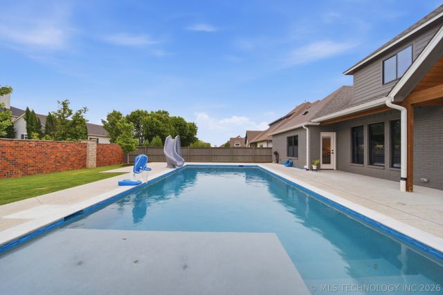 11018 S Gum Street, Jenks, OK 74037