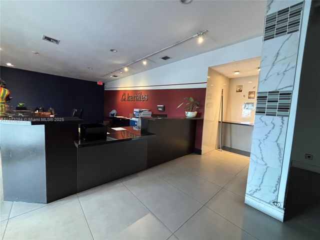3281 NW 78th Ave, Doral, FL 33122