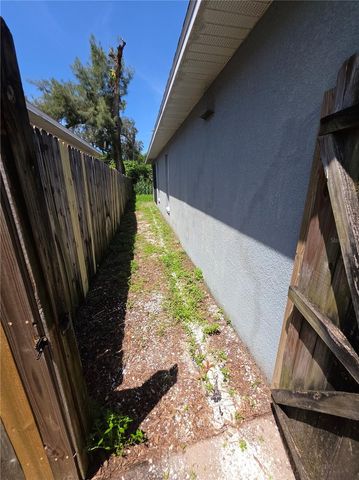 6109 GEORGIA AVENUE, New Port Richey, FL 34653
