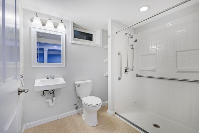 17 Kings Way, Orleans, MA 02653