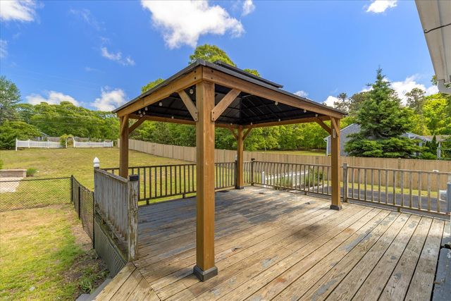 17 Kings Way, Orleans, MA 02653