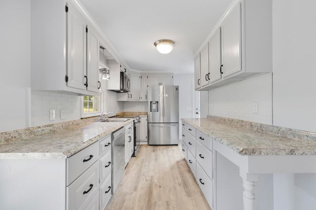 17 Kings Way, Orleans, MA 02653