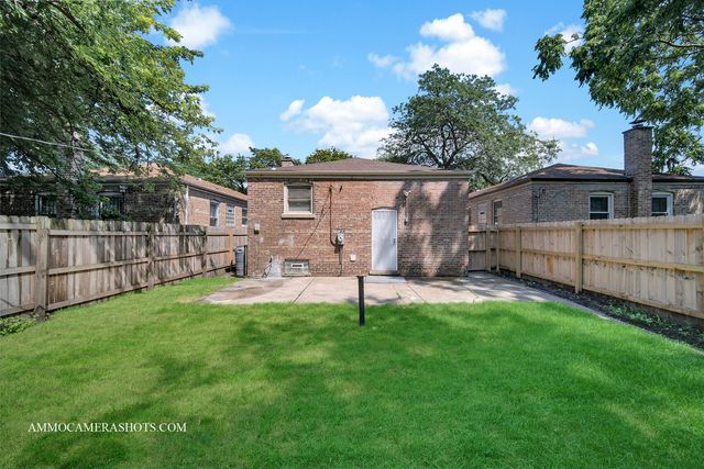 8128 S Dobson Avenue, Chicago, IL 60619